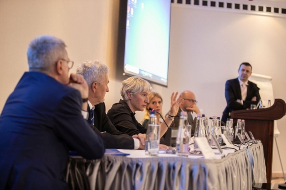 Nagy Miklós, Dr. Gyimes Ernő, Sipos Katalin, Ürge-Vorsatz Diána, Intődy Gábor MÉSz főtitkár, Sánta Sándor