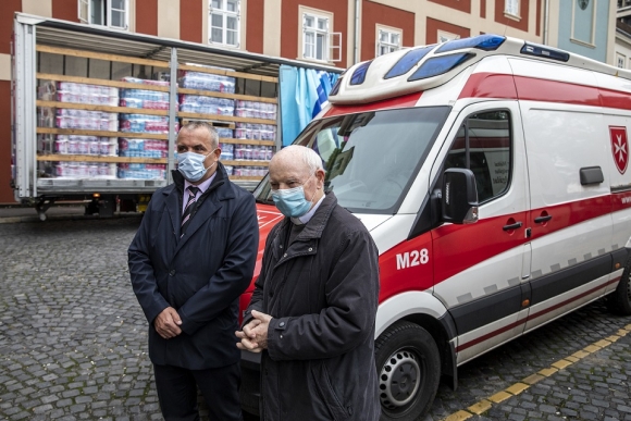 A Vajda-Papír_biztosítja a Máltai Mentőszolgálat és a Mozgó Orvosi Rendelő egyéves papír-szükségletét is