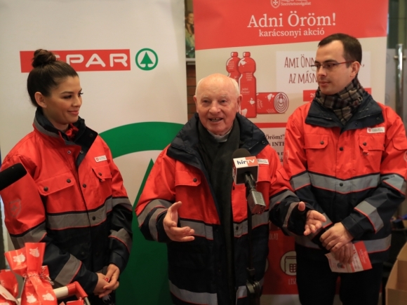 SPAR AdniÖröm: képünkön Ördög Nóra, Kozma Imre és Maczelka Márk (Fotó:Spar)