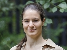 Urbán Csilla - Humusz
